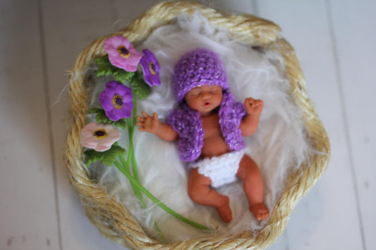 Custom Mini Sweater Set for 2.5” Dolls